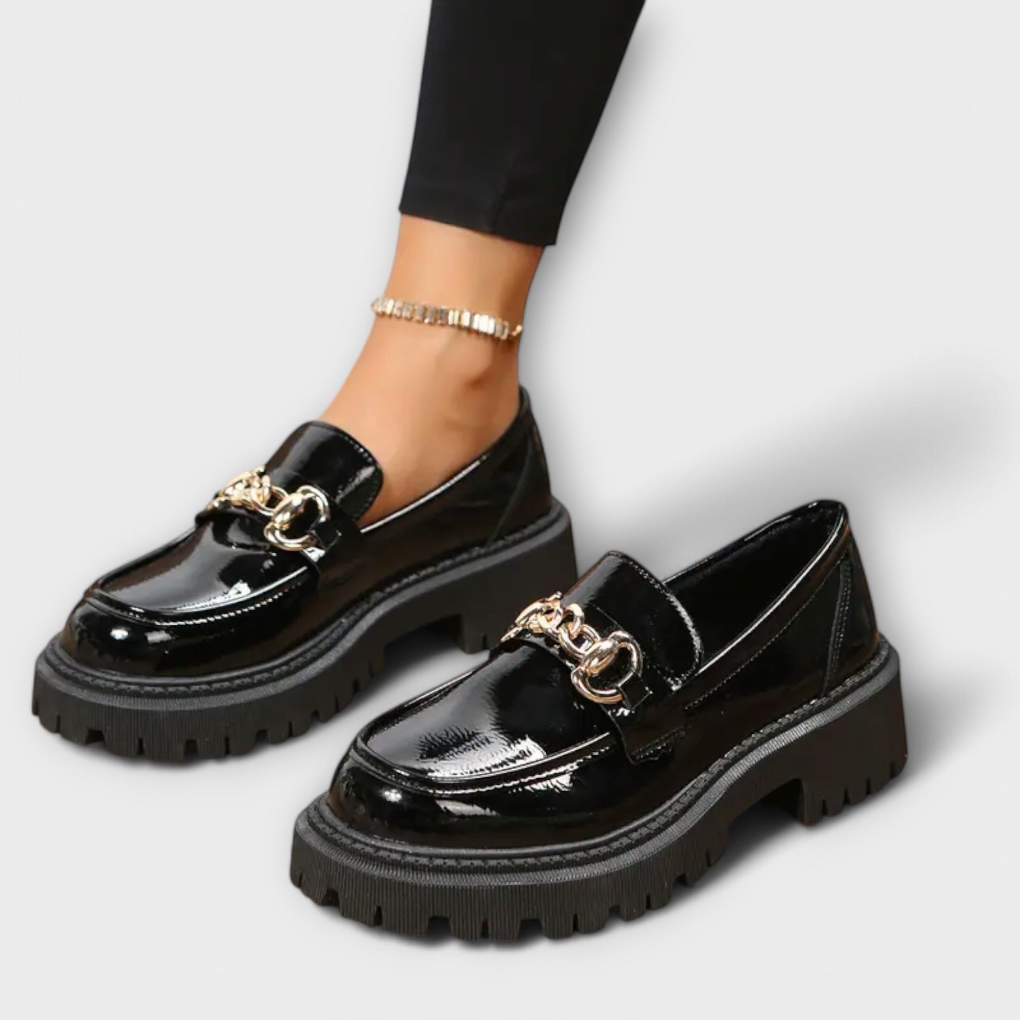 Módní dámské platformové loafers s přezkou